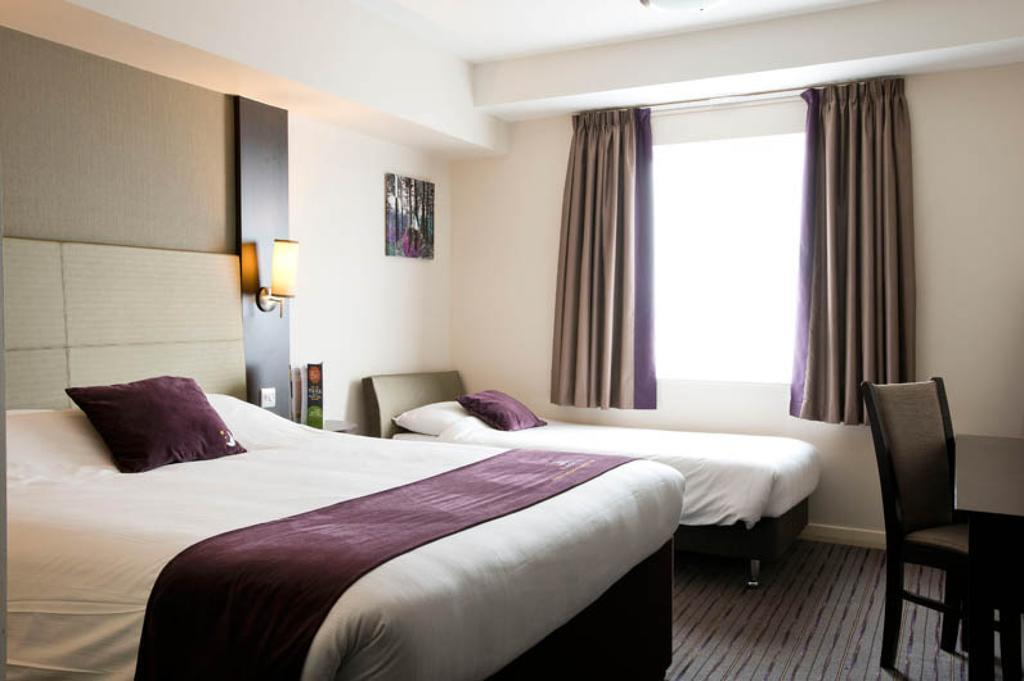 Premier Inn Falkirk - Larbert Ngoại thất bức ảnh