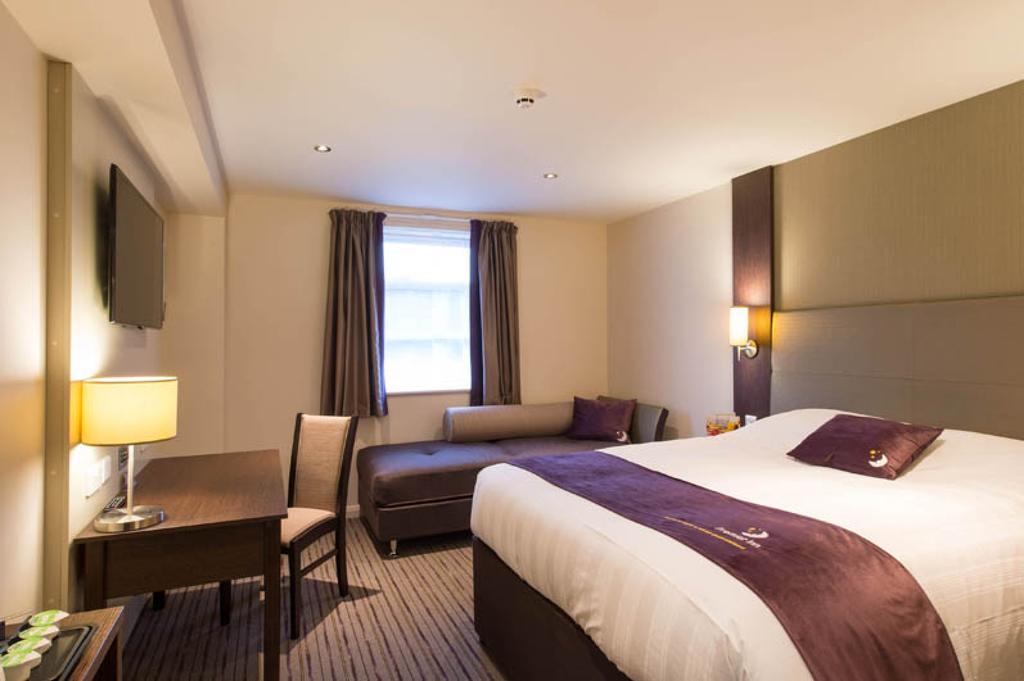 Premier Inn Falkirk - Larbert Ngoại thất bức ảnh