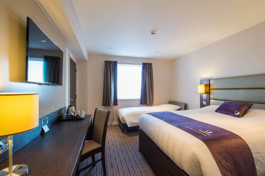 Premier Inn Falkirk - Larbert Ngoại thất bức ảnh