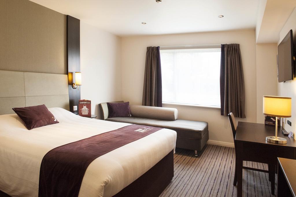 Premier Inn Falkirk - Larbert Ngoại thất bức ảnh