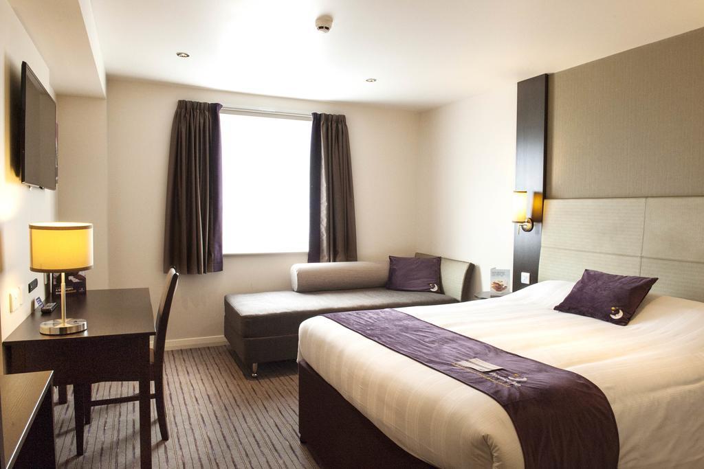 Premier Inn Falkirk - Larbert Ngoại thất bức ảnh